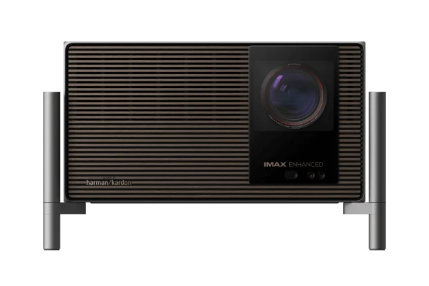 XGIMI TITAN Noir Ultra Max – 4K Triple-Laser-Heimkino-Projektor