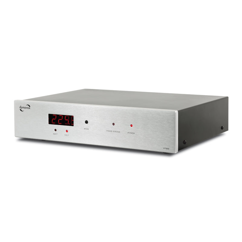 Dynavox HiFi-Netzfilter X7000 in der Farbe Silber - Vorderseite