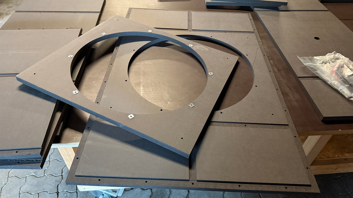 Dayton Audio 21" HTS545HE-4 Kraken mit Gehäuse