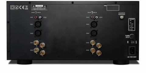 IOTAVX AVXP 4-160 Endstufe Rückseite
