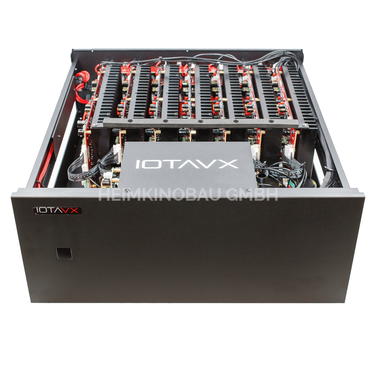 IOTAVX AVXP1 Endstufe Frontansicht offen